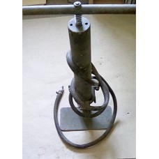 RACAL CLARK PNEUMATIC ANTENNA MAST HAND PUMP ASSY