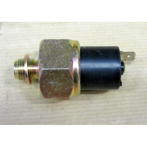 TRANSMITTER OIL PRESSURE TRANSMITTER OIL PRESSURE
