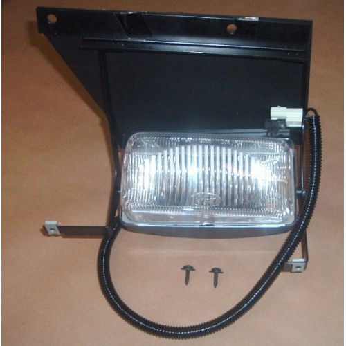 FRONT FOG LAMP ASSY LH AMR5617