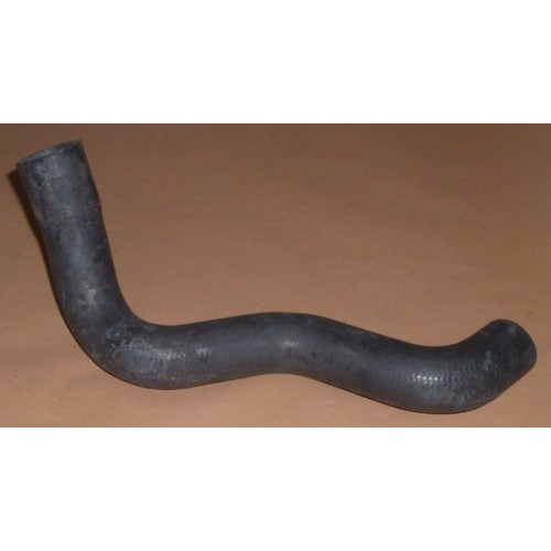 BOTTOM RADIATOR HOSE V8 BOTTOM RADIATOR HOSE V8
