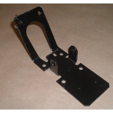 DEFENDER ACCELERATOR MOUNTING BRACKET