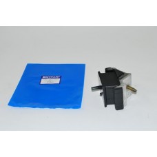 ENGINE MOUNTING BRACKET