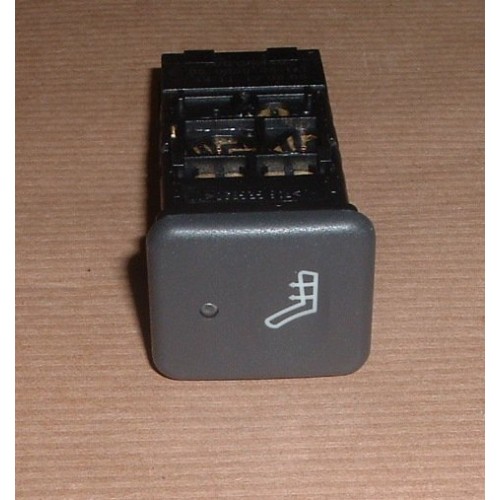 HEATED SEAT SWITCH RH YUG102440