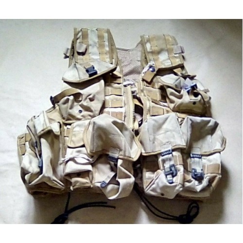 DESERT DPM TACTICAL LOAD CARRYING VEST C/W POUCH'S DESERT DPM TACTICAL LOAD CARRYING VEST C/W POUCH'S